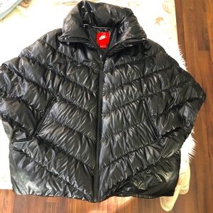 Nike black puffy jacket size Large new